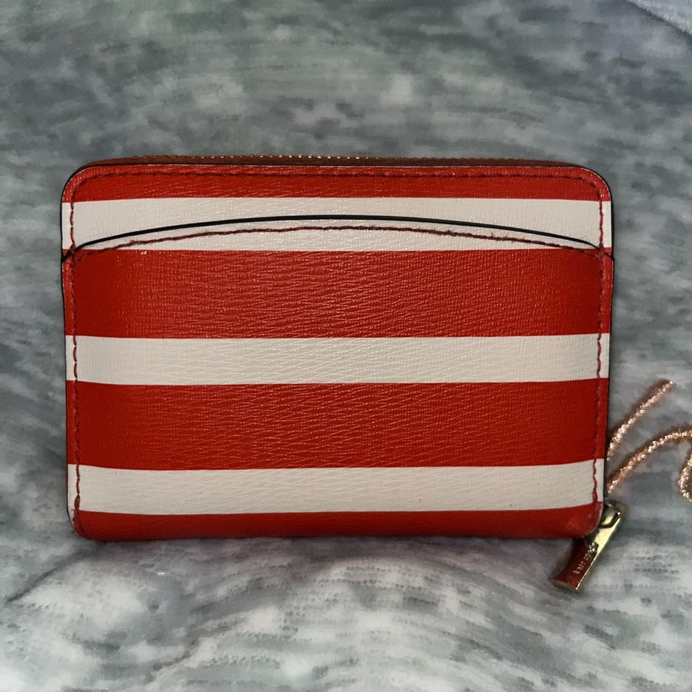 🤍Kate Spade Wallet🤍 - Picture 2 of 5
